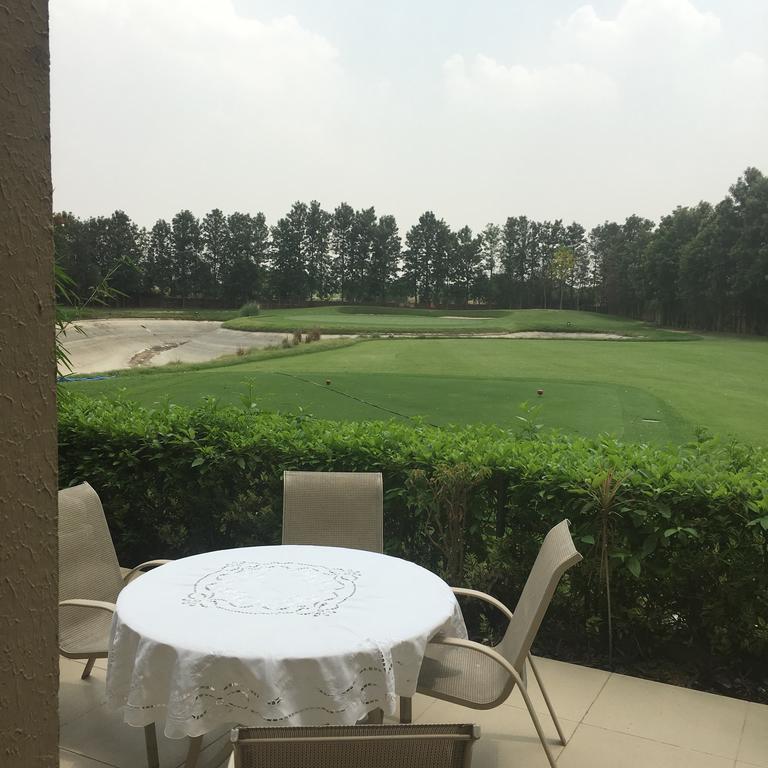 Villa At Tarudhan Valley Golf Resort Manesar Exterior foto